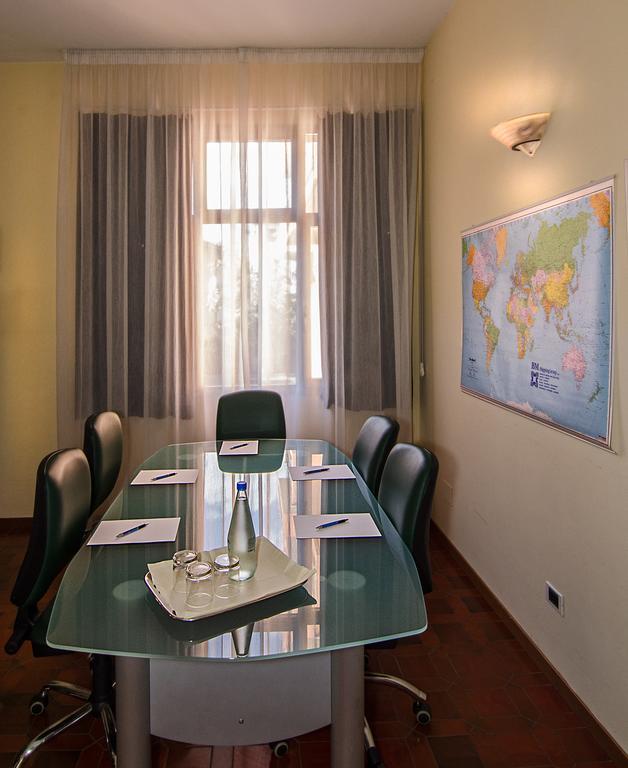Hotel Gabrini Marina di Massa Eksteriør billede