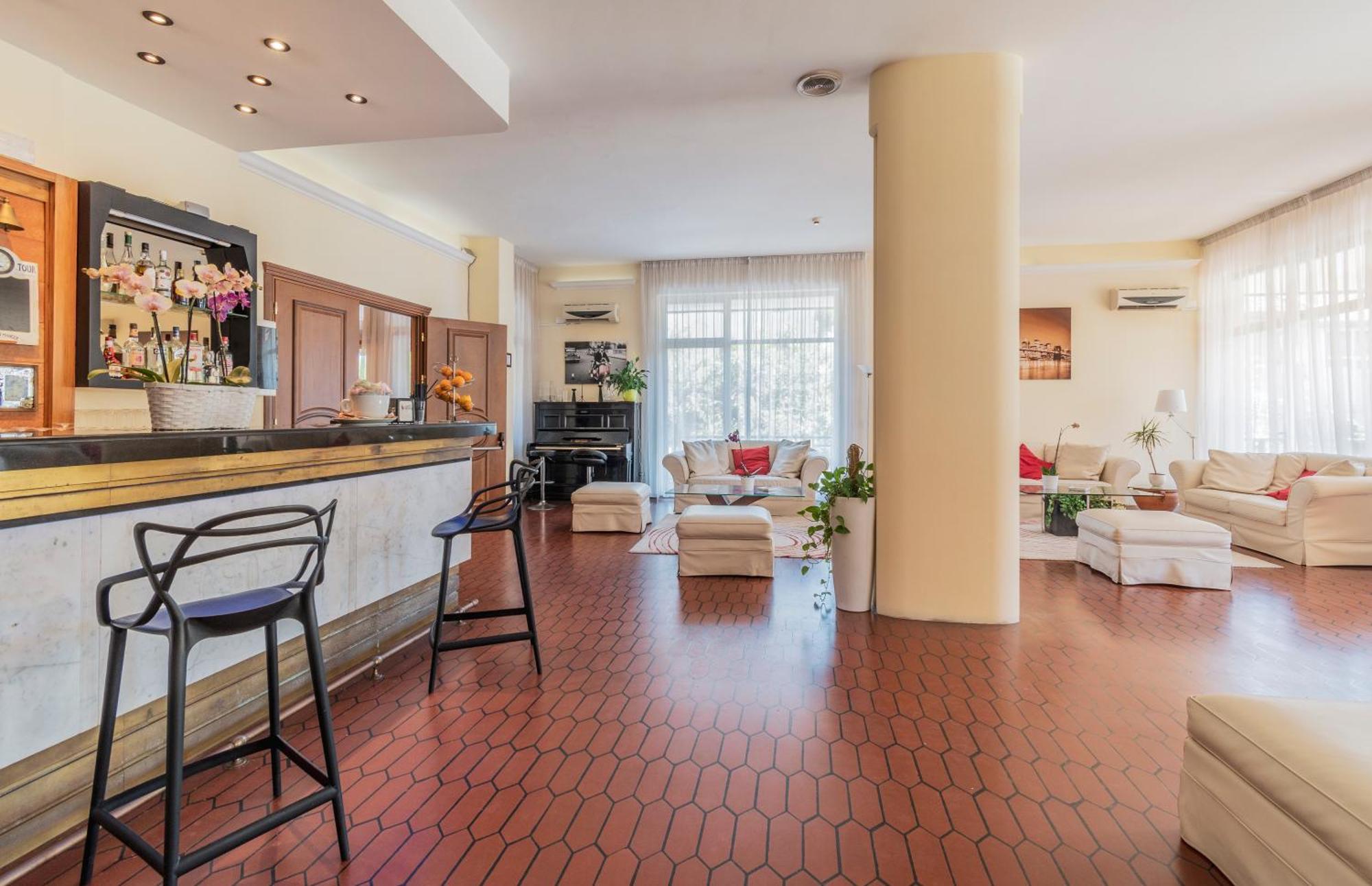 Hotel Gabrini Marina di Massa Eksteriør billede