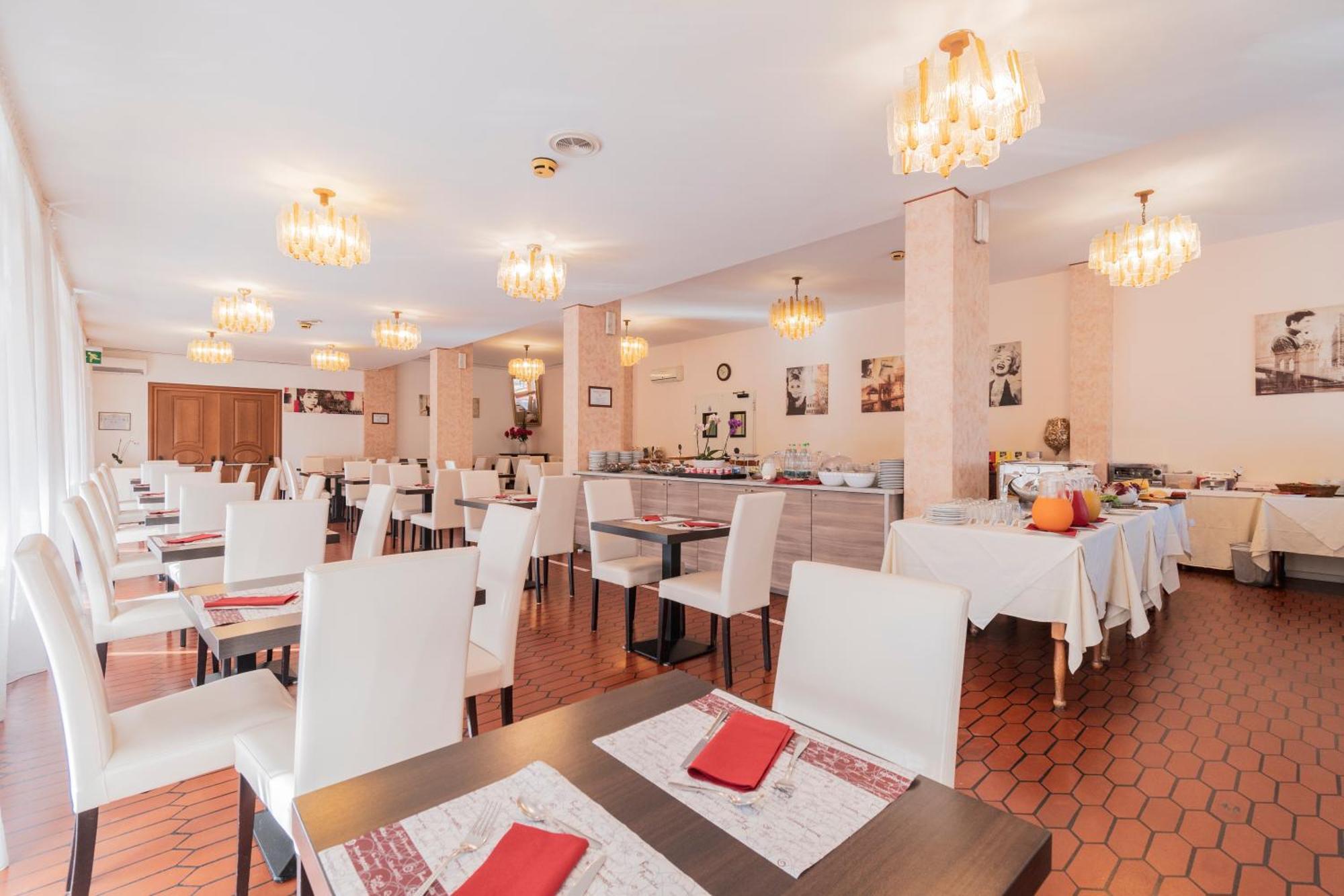 Hotel Gabrini Marina di Massa Eksteriør billede