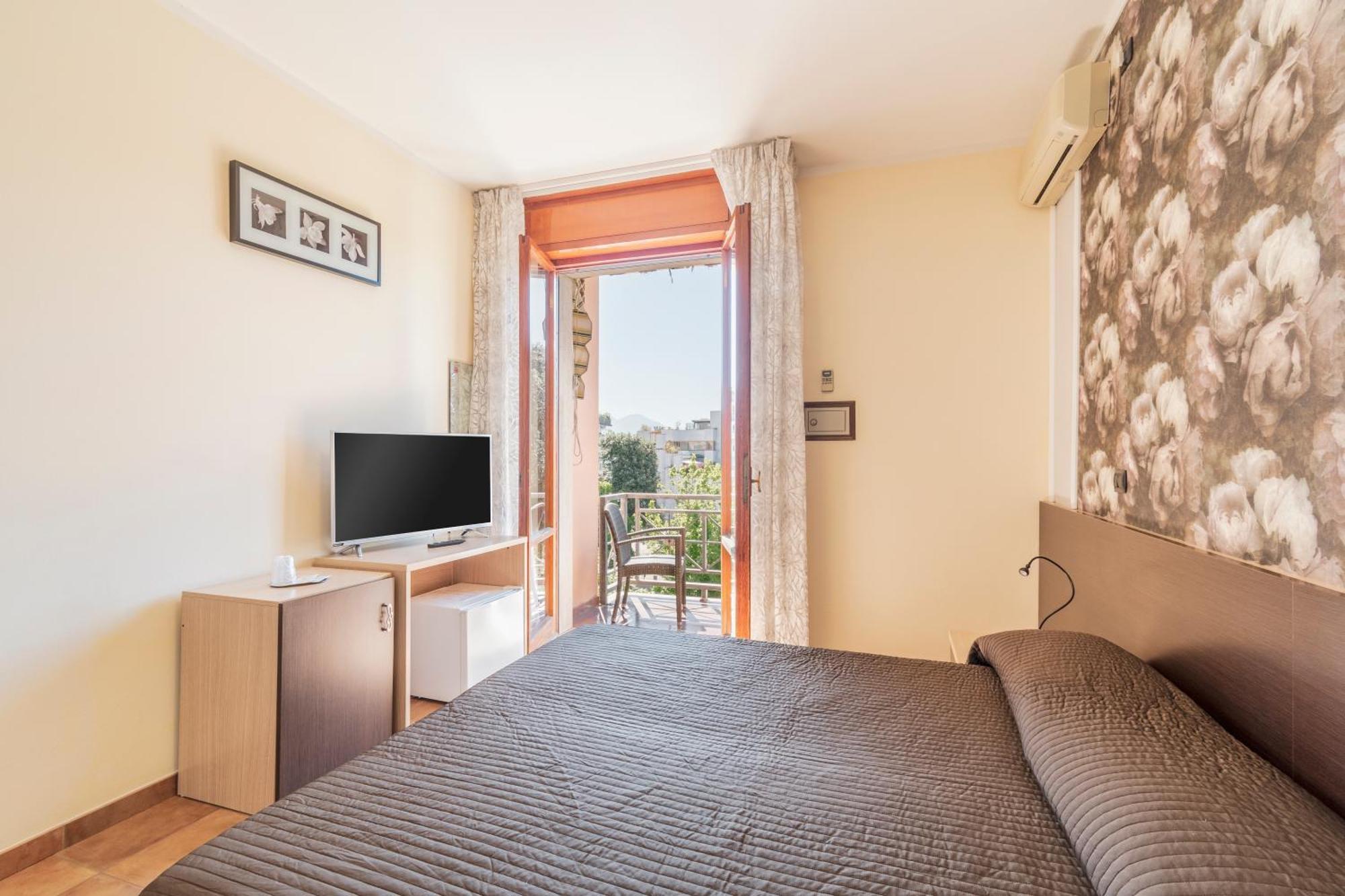 Hotel Gabrini Marina di Massa Eksteriør billede