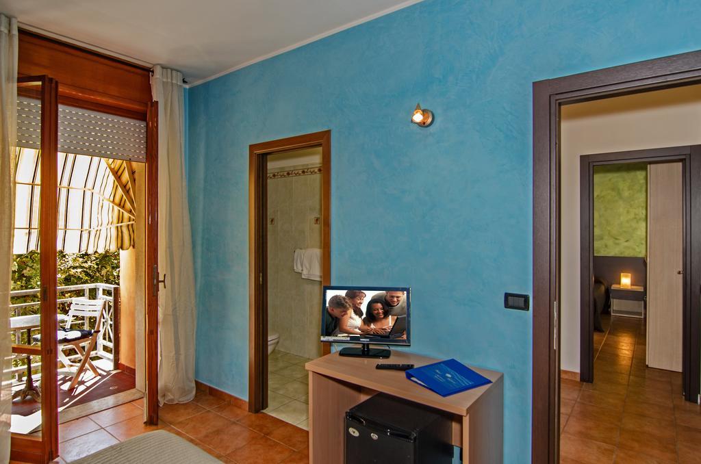Hotel Gabrini Marina di Massa Eksteriør billede
