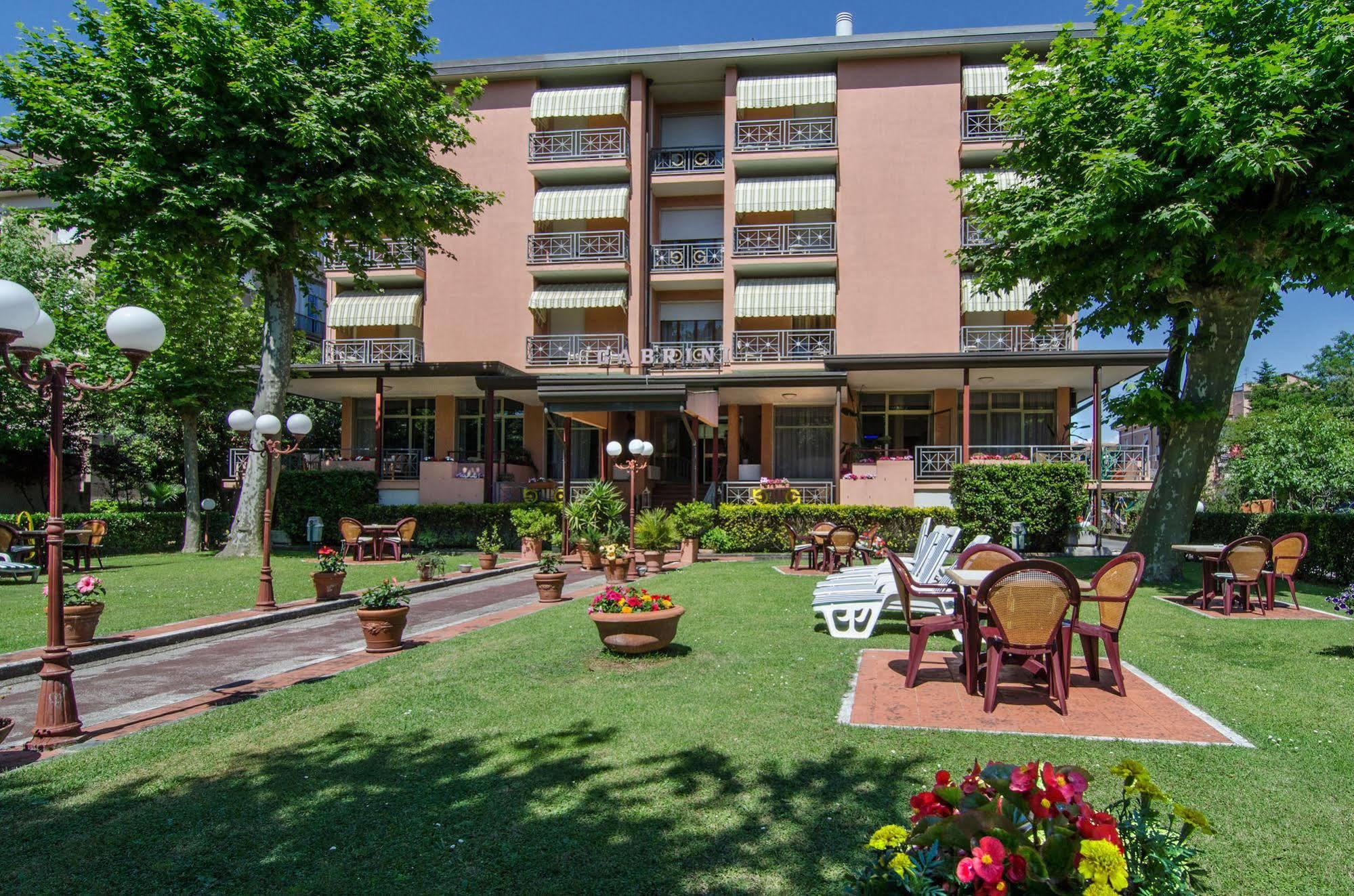 Hotel Gabrini Marina di Massa Eksteriør billede